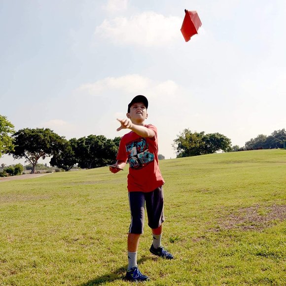POWERUP 3.0 AIRPLANE - Smartphone Controlled Rechargeable Paper Airplane - Picture 4 of 10